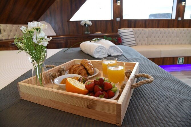 blue-lagoon-3-hours-afternoon-cruise-with-transfer-from-paphos