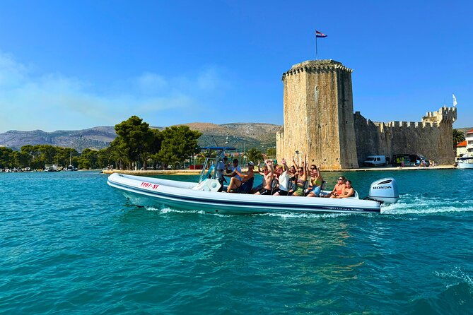 blue-lagoon-and-3-islands-small-group-boat-tour