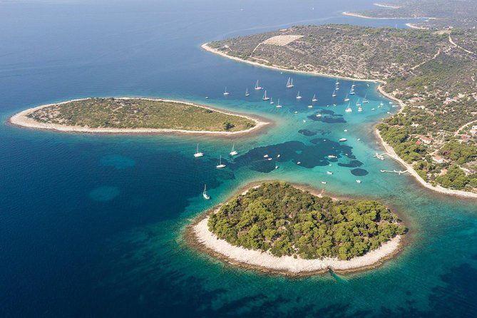 blue-lagoon-and-solta-island-from-split-private-tour