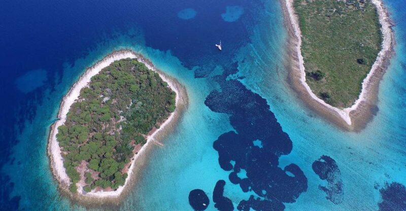 Blue Lagoon and Trogir Half-Day Speedboat Tour from Split - Detailed Review of the Tour Experience