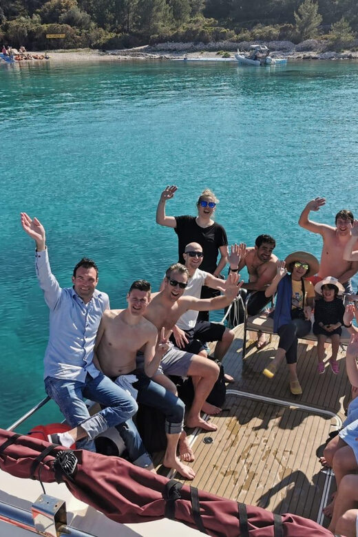 Blue Lagoon- Half day tour with comfortable speed boat - Authentic Guest Experiences