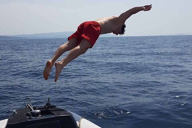 blue-lagoon-hvar-and-pakleni-islands-full-day-private-boat-tour