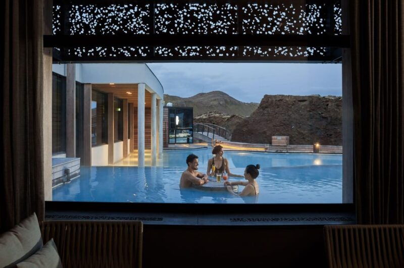 blue-lagoon-retreat-spa-experience-private-changing-suite