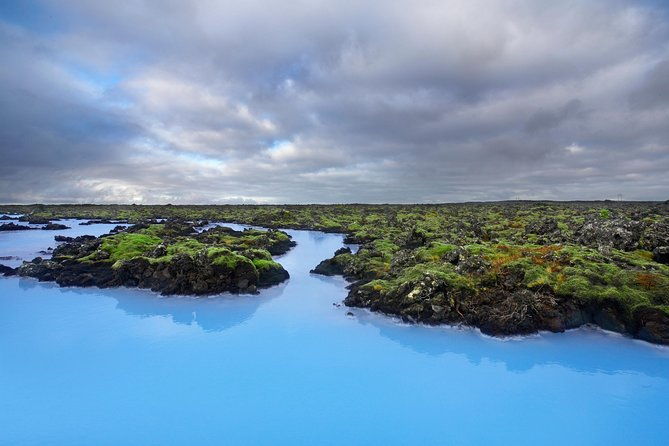 blue-lagoon-return-bus-transfer-from-reykjavik