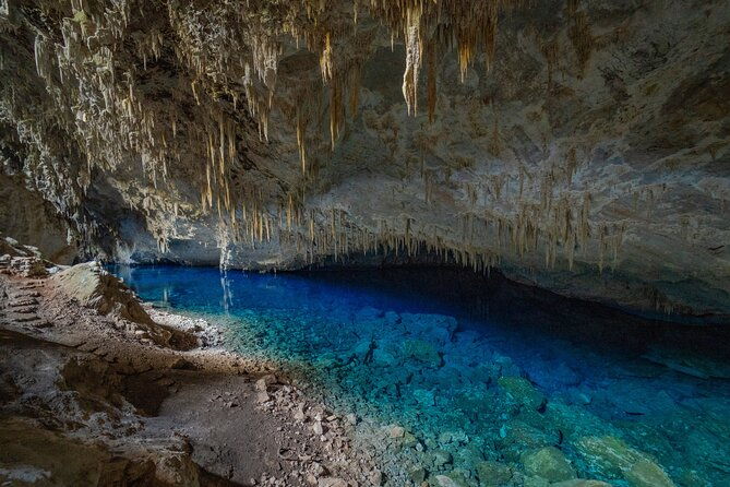 blue-lake-cave