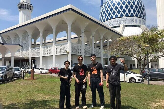 Blue Mosque and Batu Caves Private Tour from Kuala Lumpur - Introduction to the Tour