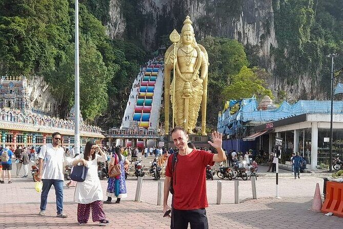 Blue Mosque and Batu Caves Private Tour from Kuala Lumpur - Potential Drawbacks or Considerations