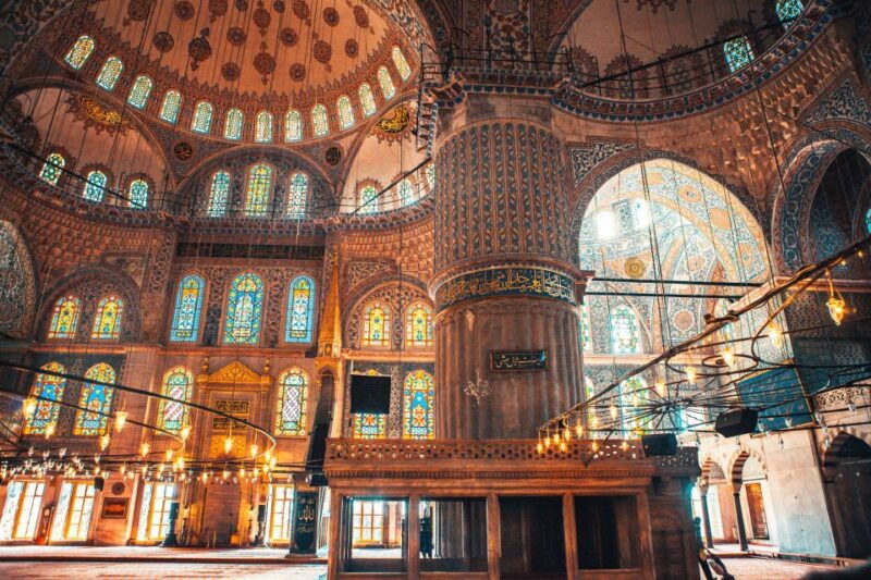 blue-mosque-art-and-symbolism-guided-group-walking-tour