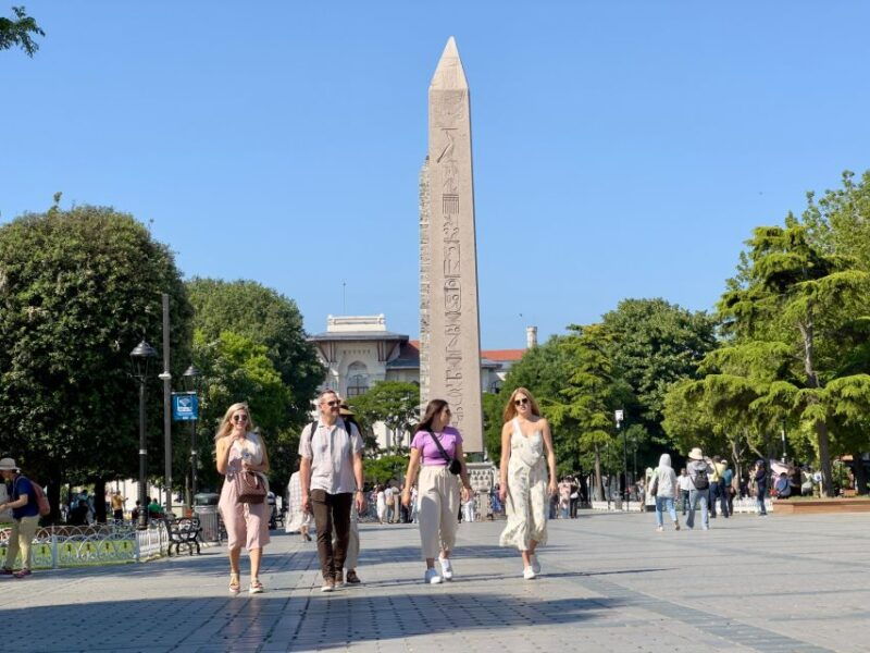 blue-mosque-basilica-cistern-grand-bazaar-guided-tour