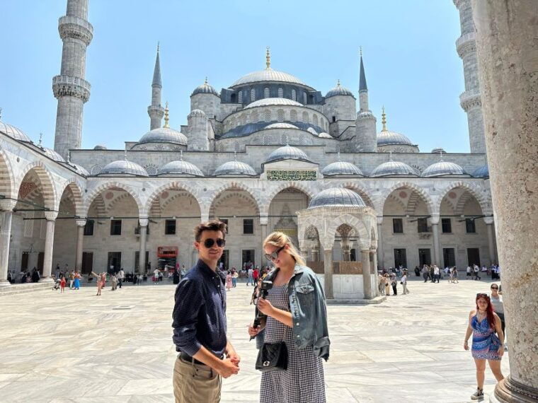 blue-mosque-basilica-cistern-grand-bazaar-guided-tour