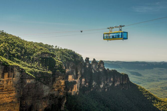 Blue Mountains Express includes Three Sisters Hiking Option - An Authentic Look at the Blue Mountains Express Tour