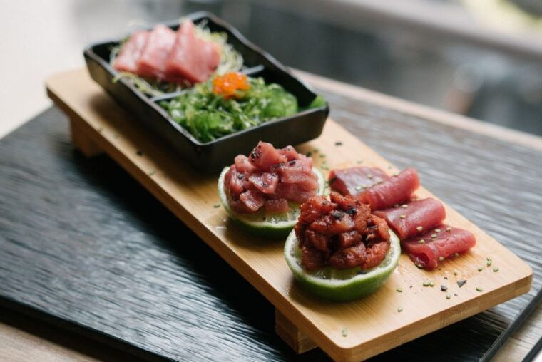 bluefin-tuna-tasting-in-the-most-prestigious-market-of-spain-2