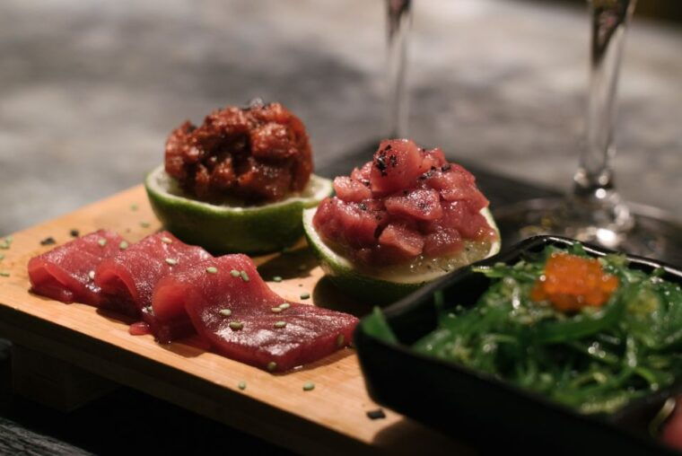bluefin-tuna-tasting-in-the-most-prestigious-market-of-spain-2