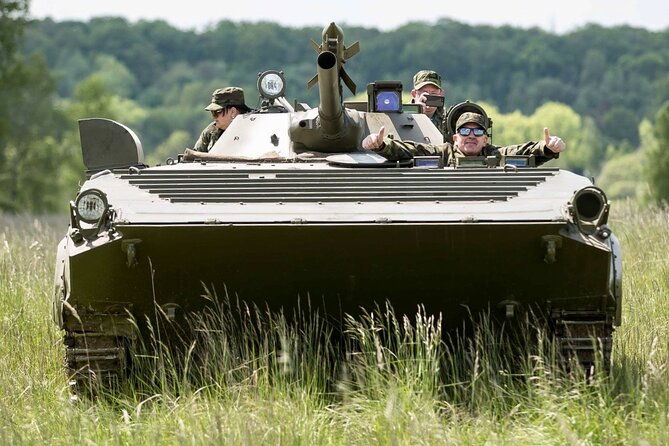 bmp-tank-driving-experience-prague
