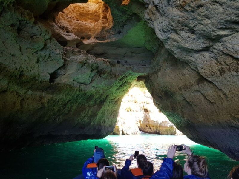 boat-cruise-to-algar-de-benagil-from-lagos