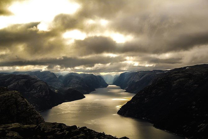boat-cruise-to-lysefjorden-and-the-pulpit-rock-fixed-tour-price