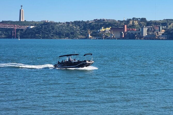 boat-cruise-with-champagne