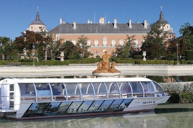 boat-cruise-with-guide-on-board-historical-city-adventure-gift-2