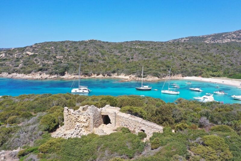 boat-day-beaches-coves-wild-calanques