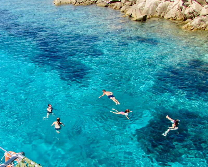 boat-day-beaches-coves-wild-calanques