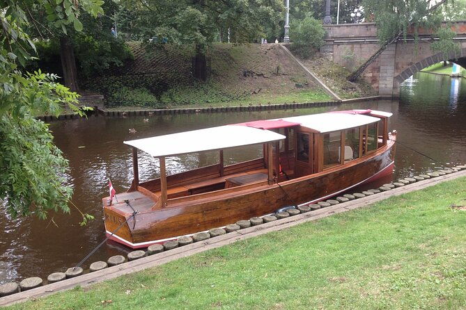 boat-day-tour-in-canal-and-daugava-river