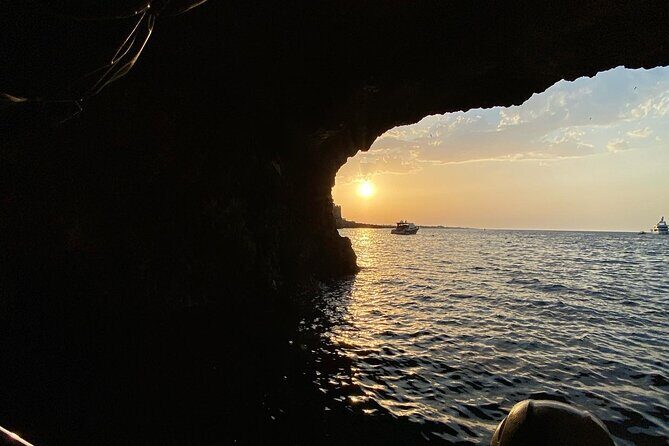 Boat excursion to Polignano a Mare between caves and coves - FAQ Section
