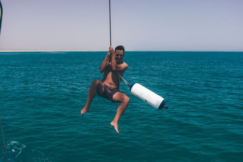 boat-in-algarve-luxury-catamaran-lagos