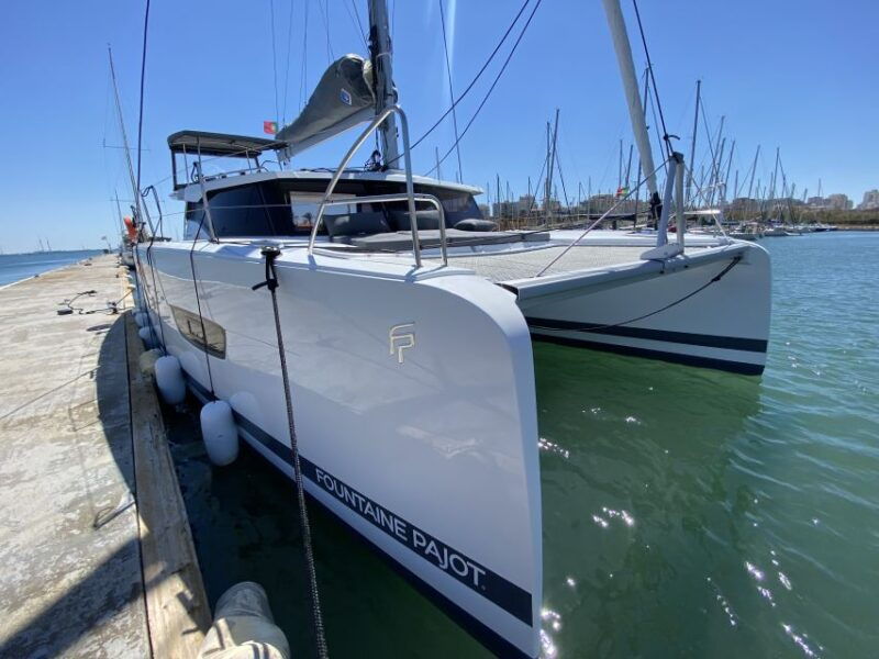 boat-in-algarve-luxury-catamaran-portimao