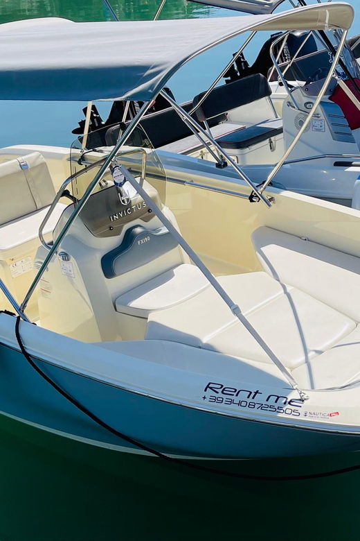 boat-invictus-fx190