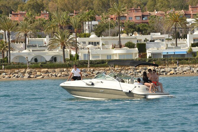 boat-navigation-sea-ray-7-or-11-passengers-in-marbella-2