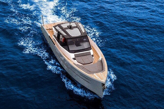 boat-or-yacht-rental-in-sag-harbor-the-hamptons-or-monatauk