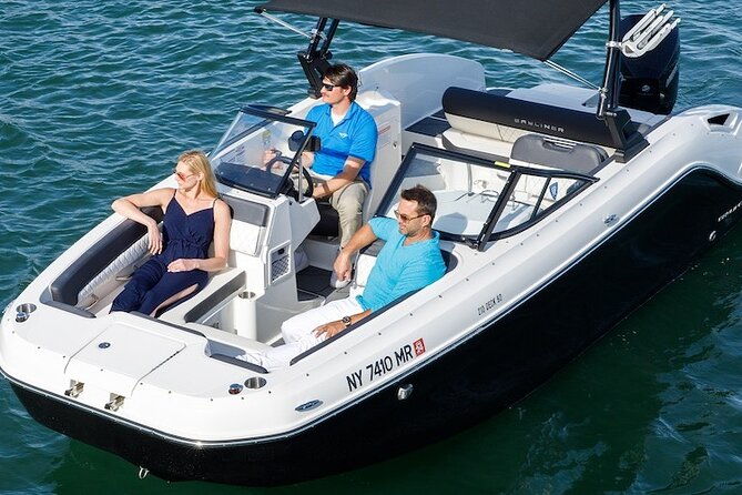 boat-or-yacht-rental-in-sag-harbor-the-hamptons-or-monatauk