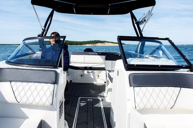 boat-or-yacht-rental-in-sag-harbor-the-hamptons-or-monatauk