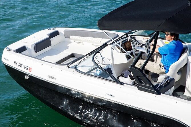 boat-or-yacht-rental-in-sag-harbor-the-hamptons-or-monatauk