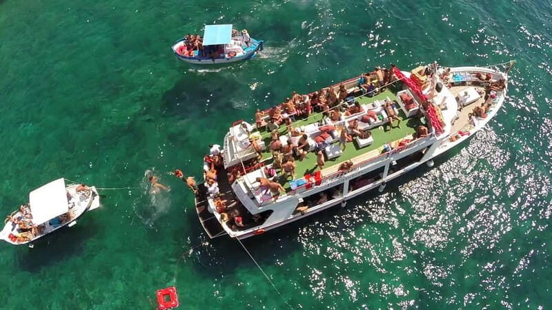 Boat Party al Tramonto nelle acque del Salento con Drink - Why the Cost Represents Good Value