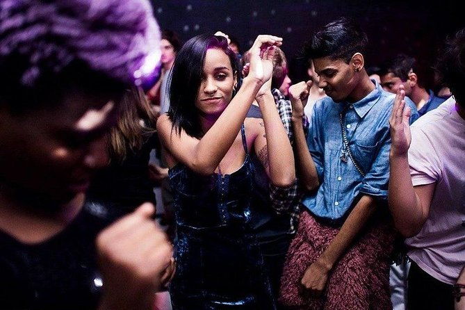 boat-party-by-night-in-rio-de-janeiro-admission-transfer