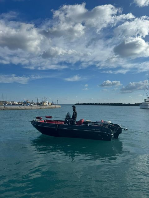 Boat Rental (Crewed) Karel 5.5 - Introduction: Why This Boat Rental Might Be Your Perfect Santorini Adventure