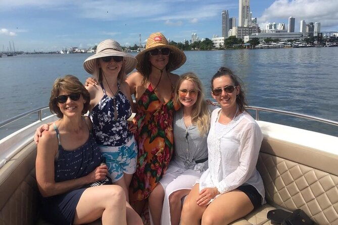 boat-rental-in-cartagena-for-8-people