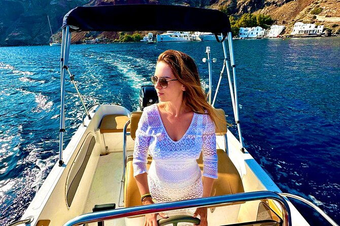 boat-rental-in-santorini