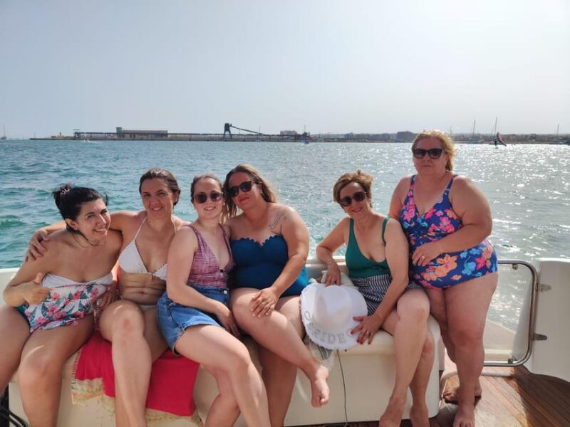 boat-rental-with-skipper-and-petrol