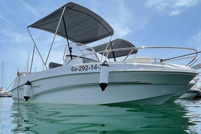 Boat Rental Without License in La Marina de Valencia - Introduction: The Appeal of a License-Free Boat Rental in Valencia