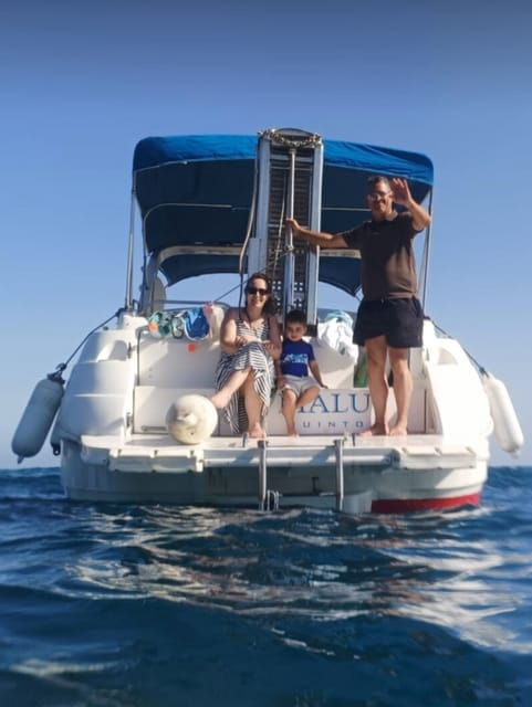 boat-ride-from-puerto-de-mogan-along-the-coastline-to-guigui