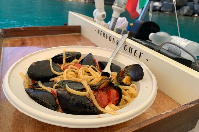 boat-tour-5-terre-portovenere-food-drink-music-swim