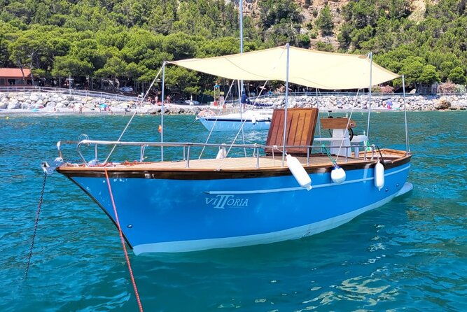 boat-tour-5-terre-portovenere-food-drink-music-swim