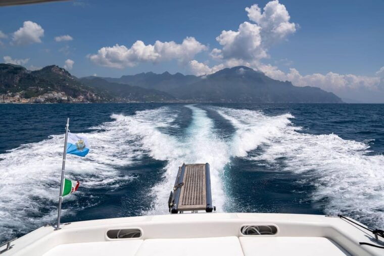 boat-tour-amalfi-coast-capri-positano-sunset