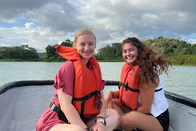 boat-tour-and-wildlife-on-the-gatun-lake