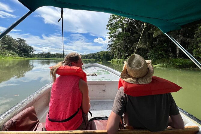 boat-tour-and-wildlife-on-the-gatun-lake