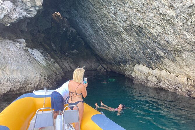 boat-tour-arrabida-coves
