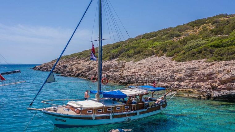 boat-tour-bodrum-private-boat-tour-for-cruise-customers