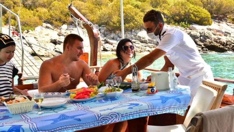 boat-tour-bodrum-private-boat-tour-for-cruise-customers